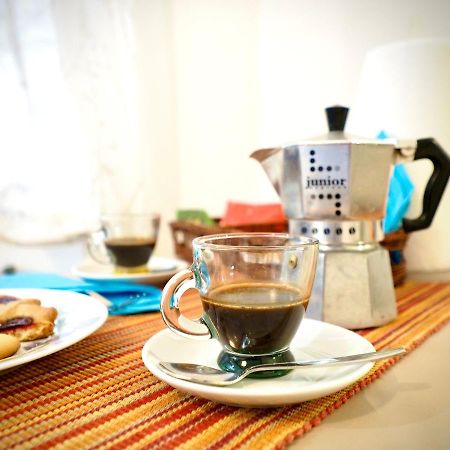 Dimora Delle Camelie Apartment Genoa Luaran gambar