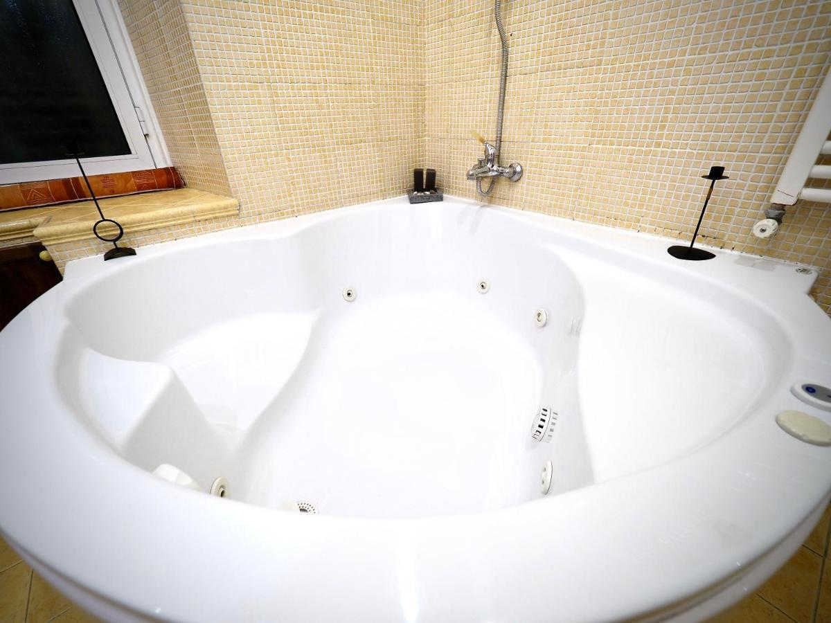 Dimora Delle Camelie Apartment Genoa Luaran gambar