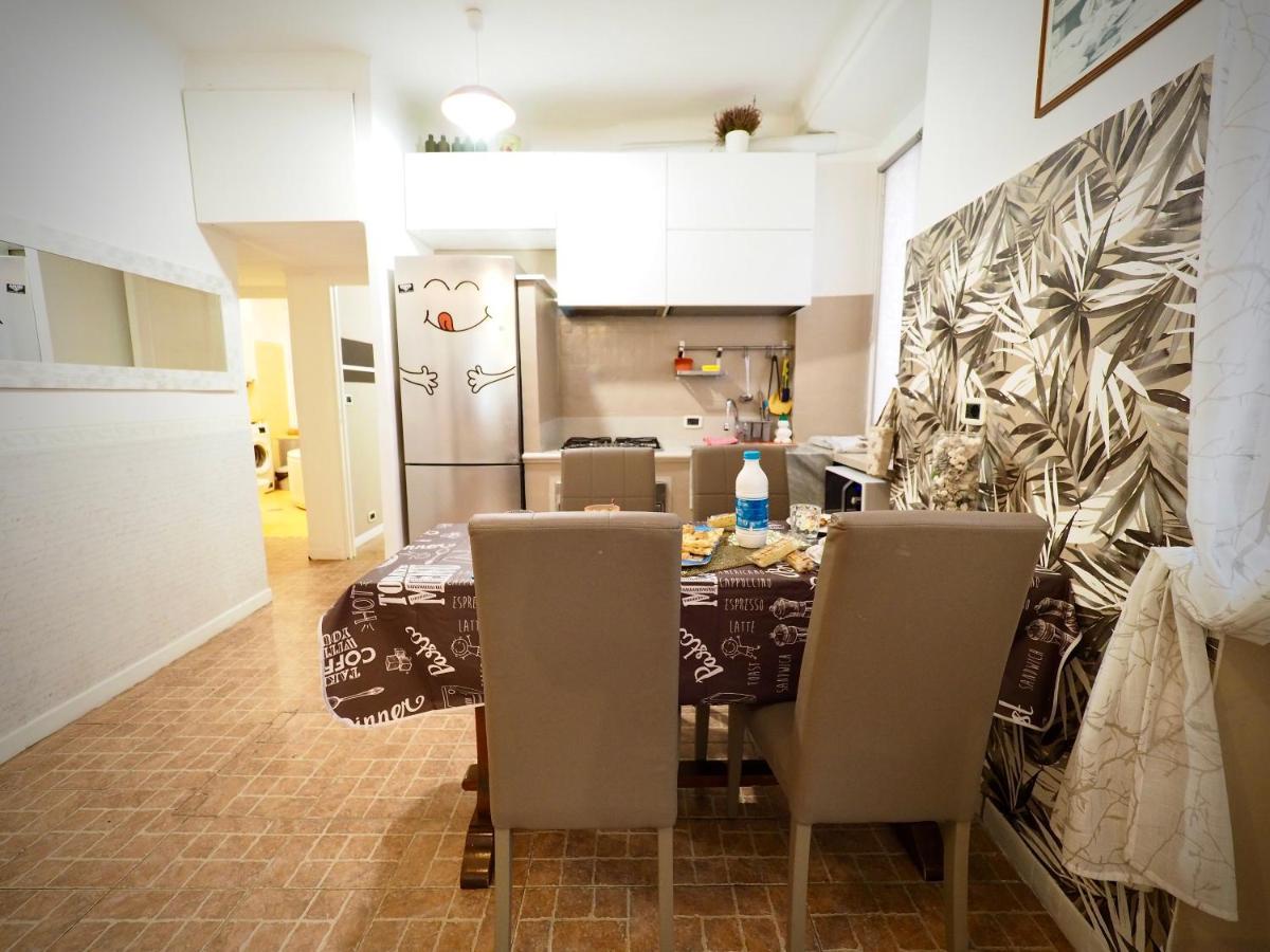 Dimora Delle Camelie Apartment Genoa Luaran gambar